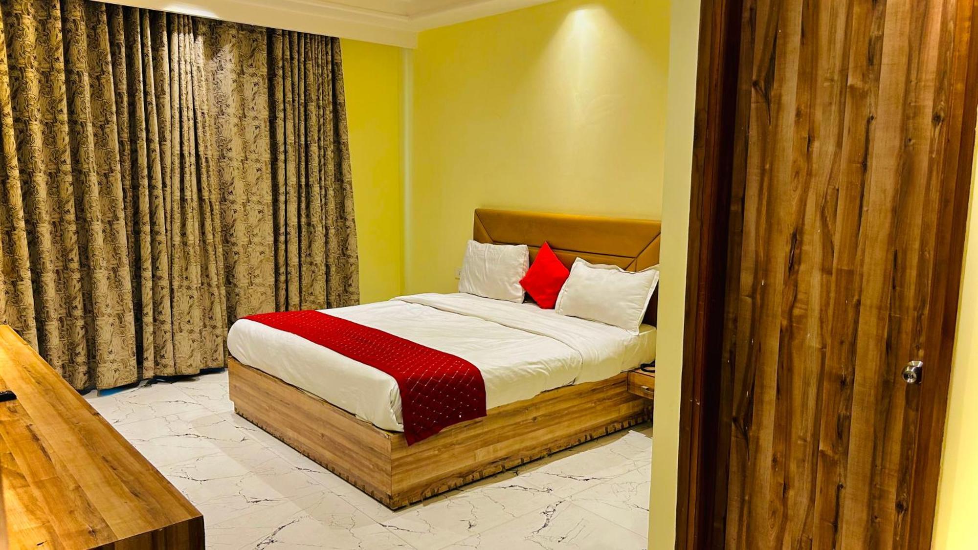 Goodluck House Near Terminal 3 Igi Airport Otel Yeni Delhi Dış mekan fotoğraf